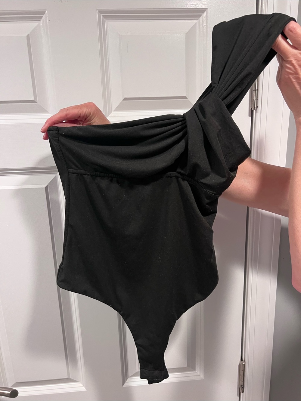 superdown Black One-Shoulder Twist Bodysuit - Picture 3 of 4